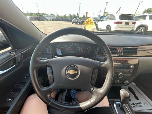 Used 2014 Chevrolet Impala LTZ FWD image 27