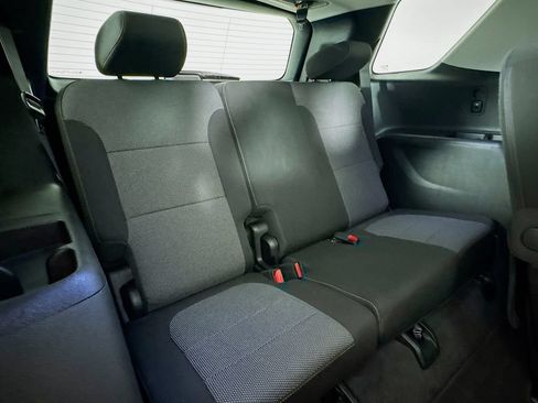 Used 2018 Chevrolet Traverse LT FWD image 34