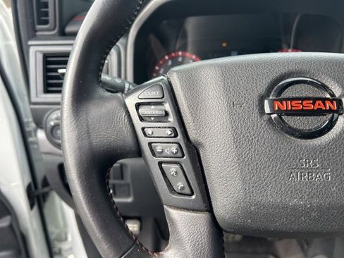 Used 2022 Nissan Titan PRO-4X w/ Pro-4x Convenience Package image 21