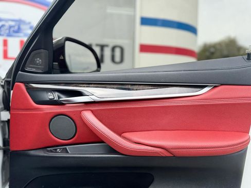 Used 2017 BMW X6 xDrive35i w/ M Sport Package image 36