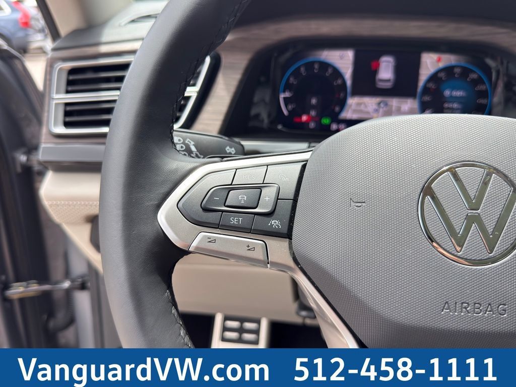 New 2025 Volkswagen Atlas SEL Premium R-Line AWD/4WD image 17