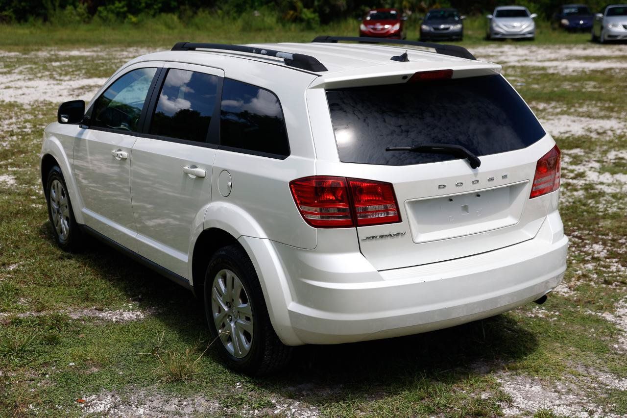 Used 2016 Dodge Journey SE w/ Flexible Seating Group FWD image 5