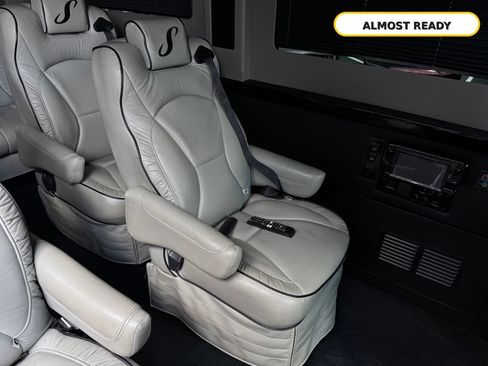 Used 2015 RAM ProMaster 2500 w/ Premium Appearance Group FWD image 30