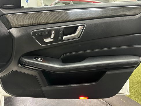 Used 2016 Mercedes-Benz E 350 Sedan image 25