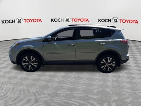 Used 2017 Toyota RAV4 XLE w/ Plus Extra Value Package AWD/4WD image 4