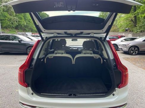 Certified 2023 Volvo XC90 T8 Ultimate AWD/4WD image 14
