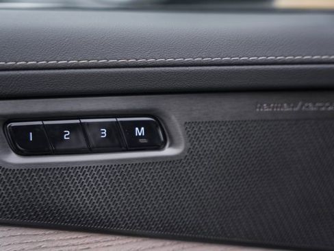 New 2026 Volvo XC90 B6 Ultra w/ Lounge Package image 39