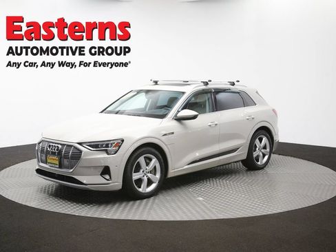 Used 2019 Audi e-tron Prestige w/ Prestige Package AWD/4WD image 55