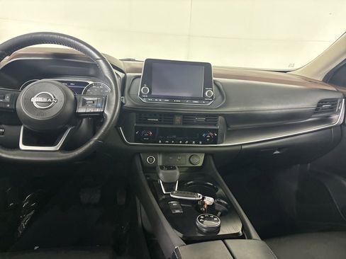 Used 2023 Nissan Rogue SV w/ SV Premium B Package AWD/4WD image 24