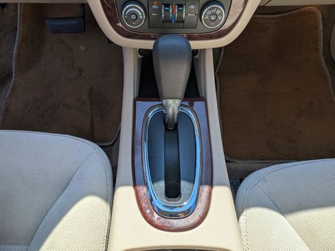 Used 2009 Chevrolet Impala LT image 15