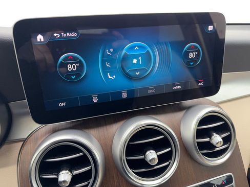 Used 2022 Mercedes-Benz GLC 300 4MATIC w/ Premium Package Lite image 60