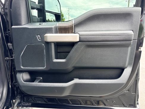Used 2021 Ford F250 Lariat AWD/4WD image 40