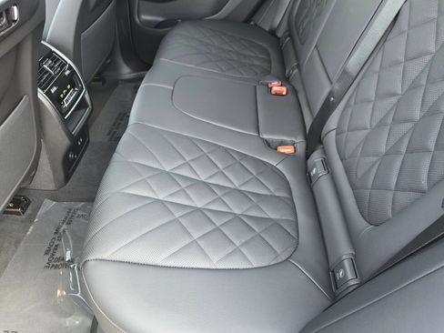 New 2026 BMW X5 sDrive40i w/ M Sport Package image 14