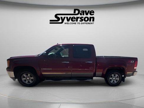 Used 2009 GMC Sierra 1500 SLE w/ Power Pack Plus AWD/4WD image 8