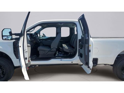 New 2026 Ford F350 XL w/ STX Appearance Package AWD/4WD image 22