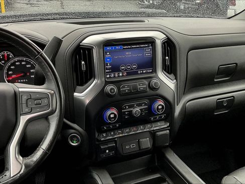 Used 2022 Chevrolet Silverado 2500 LTZ w/ LTZ Plus Package image 6