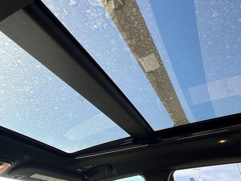 Used 2021 Jeep Grand Cherokee Limited w/ Luxury Group II image 15