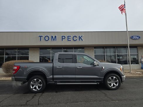 Used 2022 Ford F150 Lariat image 7