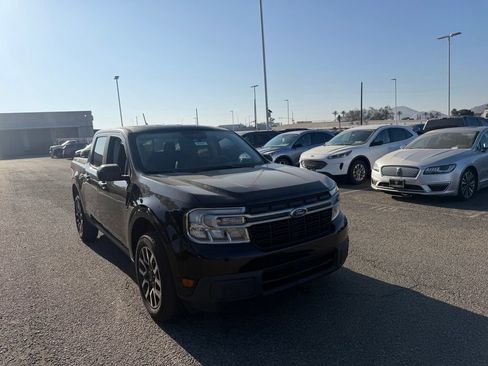 Used 2022 Ford Maverick Lariat FWD image 2