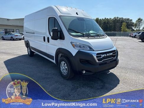 New 2025 RAM ProMaster 2500 w/ Quick Order Package 22G SLT FWD image 1