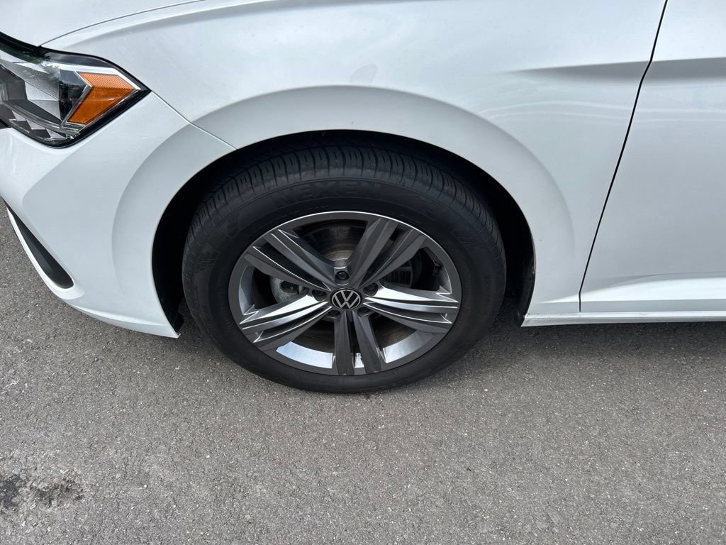Used 2023 Volkswagen Jetta SE FWD image 11