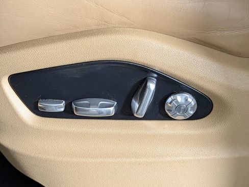 Used 2020 Porsche Cayenne AWD/4WD image 27