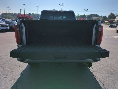 Used 2024 GMC Sierra 2500 Denali Ultimate AWD/4WD image 32