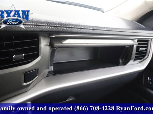 Used 2024 Ford Expedition XLT image 32