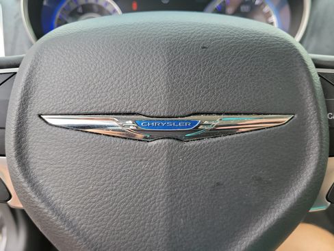 Used 2016 Chrysler 300 Limited RWD image 15