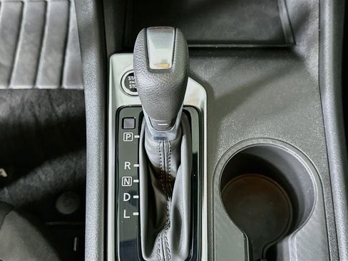 Used 2025 Nissan Altima 2.5 SV FWD image 24