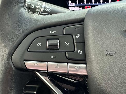 Used 2024 Cadillac Escalade Premium Luxury w/ Performance Package AWD/4WD image 32