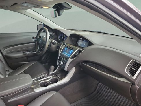 Used 2020 Acura TLX image 8