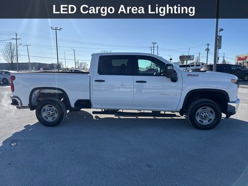 Used 2023 Chevrolet Silverado 2500 W/T w/ WT Convenience Package image 8