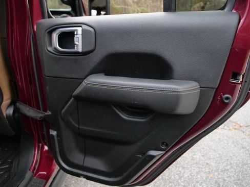 Used 2021 Jeep Gladiator Rubicon image 46