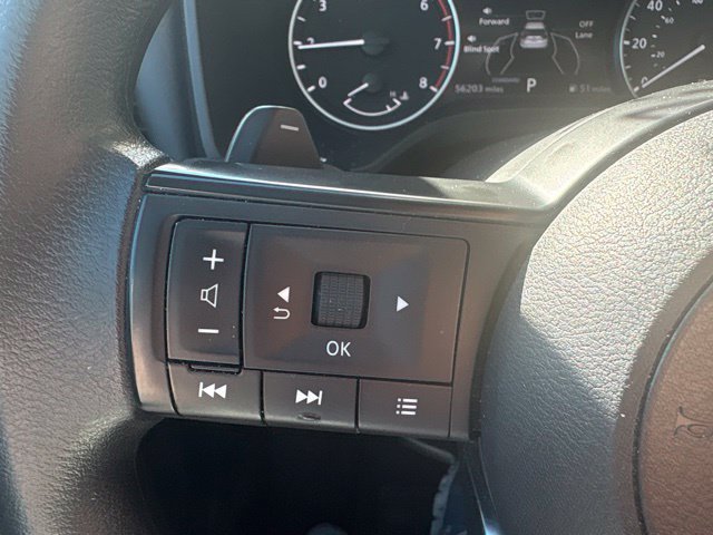 Used 2024 Nissan Rogue SV FWD image 17