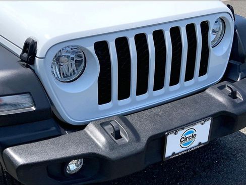Used 2024 Jeep Wrangler Unlimited Sport AWD/4WD image 29