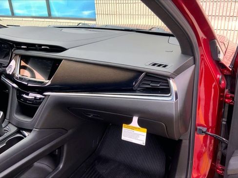 Used 2024 Cadillac XT6 Premium Luxury w/ Platinum Package image 16