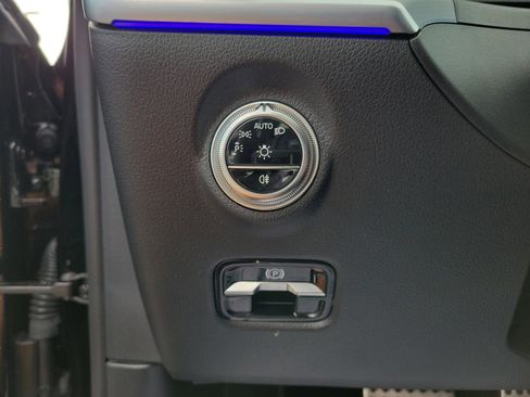 Certified 2025 Mercedes-Benz C 300 Sedan image 18