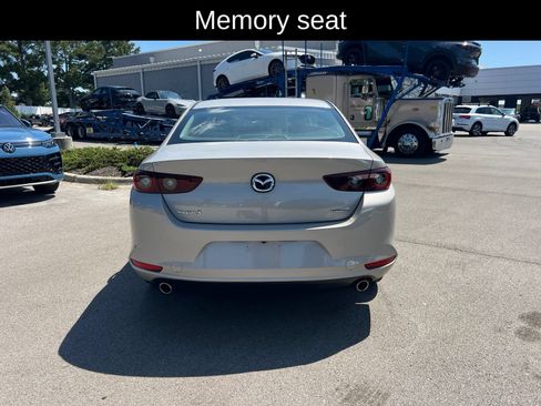 Used 2023 MAZDA MAZDA3 s FWD image 4