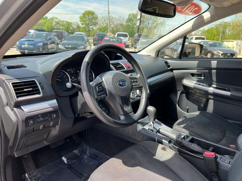 Used 2015 Subaru Crosstrek 2.0i Premium image 14