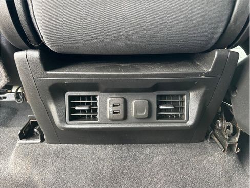 Used 2020 Chevrolet Silverado 1500 LT w/ All-Star Edition image 37