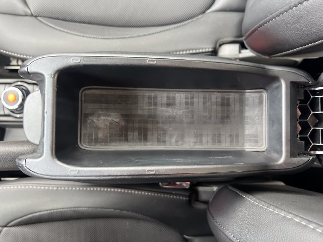 Used 2022 MINI Cooper 2-Door Hardtop FWD image 24