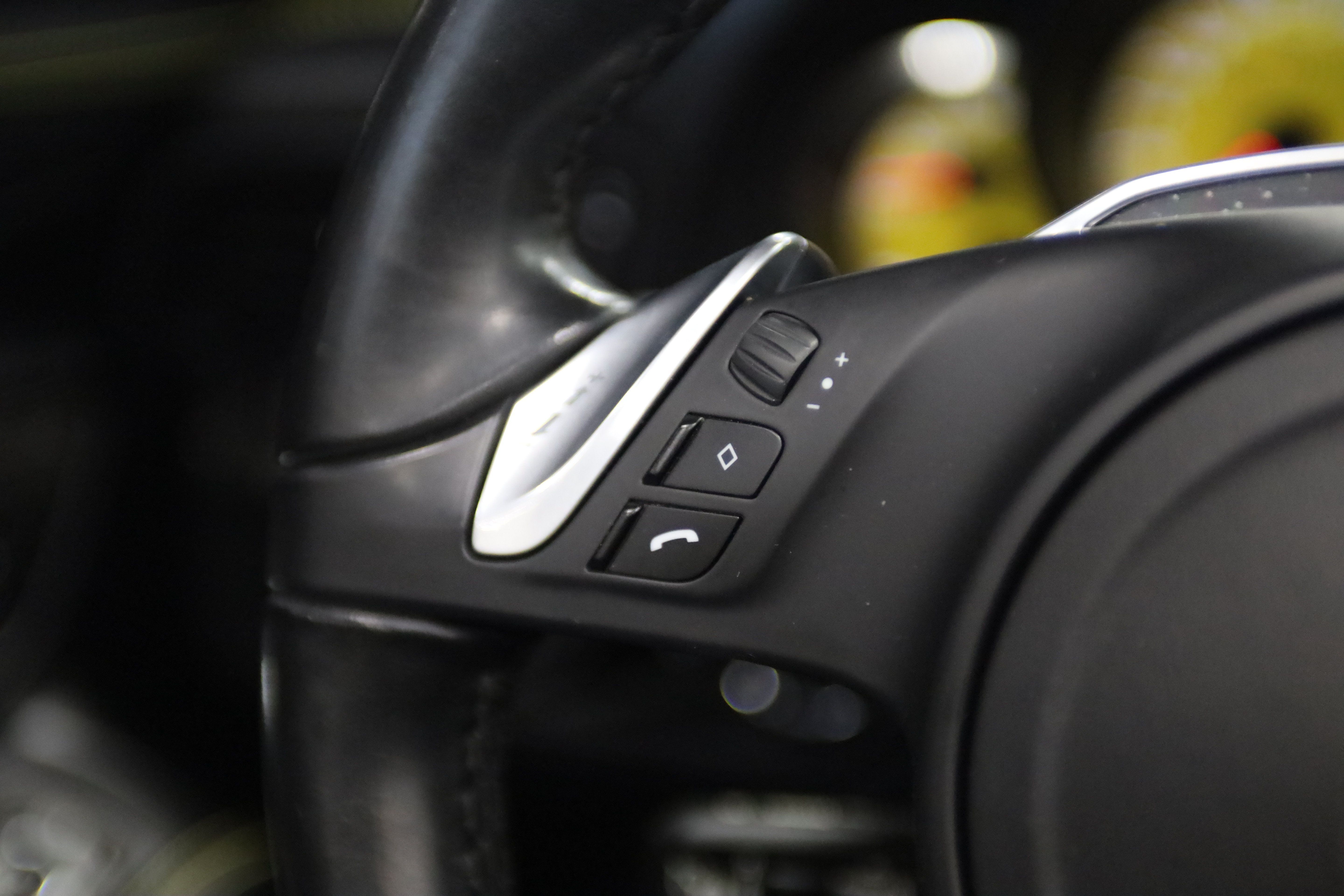 Used 2015 Porsche 911 Turbo S AWD/4WD image 27