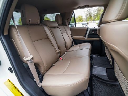 Used 2017 Toyota 4Runner Limited AWD/4WD image 30