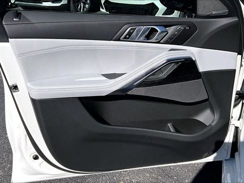 New 2026 BMW X6 xDrive40i w/ Premium Package image 10