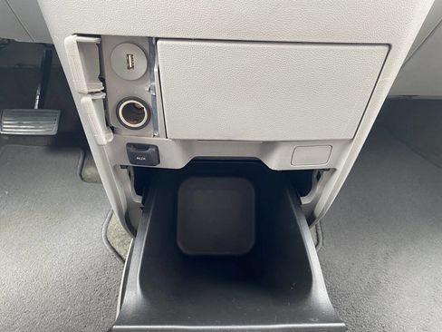 Used 2016 Honda Odyssey LX image 31