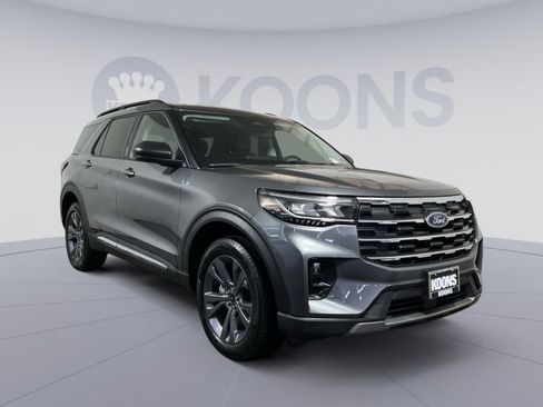 Used 2025 Ford Explorer Active w/ Active Comfort Package AWD/4WD image 10