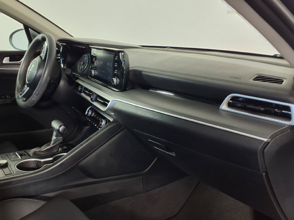 Used 2022 Kia K5 LXS FWD image 9