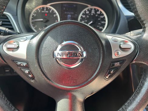 Used 2019 Nissan Sentra SR image 33