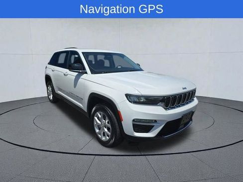 Used 2023 Jeep Grand Cherokee Limited AWD/4WD image 8